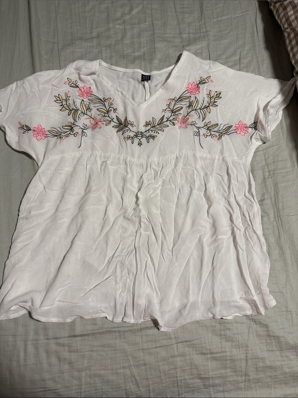 Boho White Embroidered Maternity V-Neck Top with Pink Floral Accents